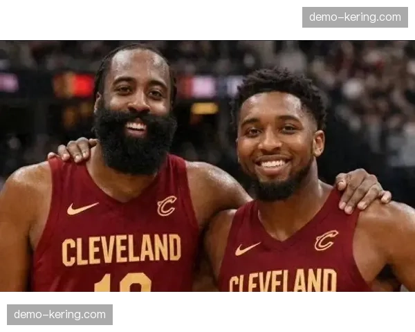 骑士G2再胜猛龙，哈登米切尔莫布里三人同场25+